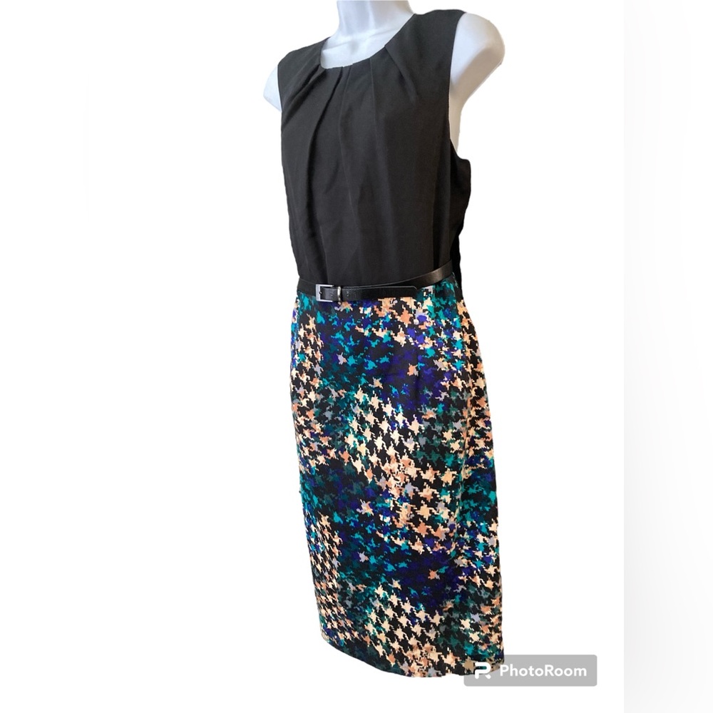 Jones New York sleeveless Pencil fit dress